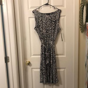 NWT ILE New York, size 18 black and white dress